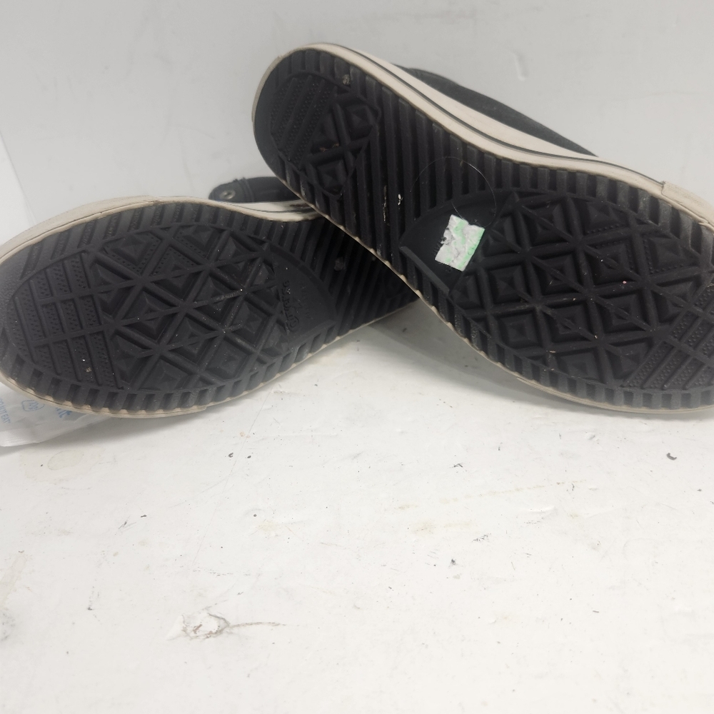 Chuck Taylor Leather Converse size 4